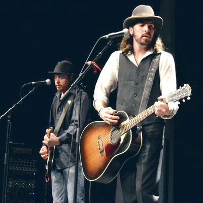 MICKY AND THE MOTORCARS
